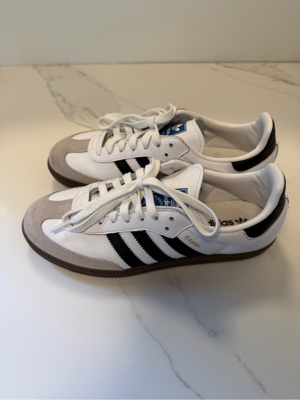 adidas Sambas